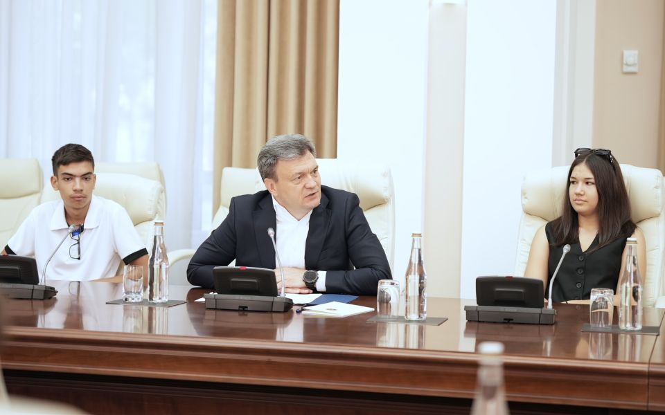 Youth from Ethnic Minorities Met with Prime Minister Dorin Recean